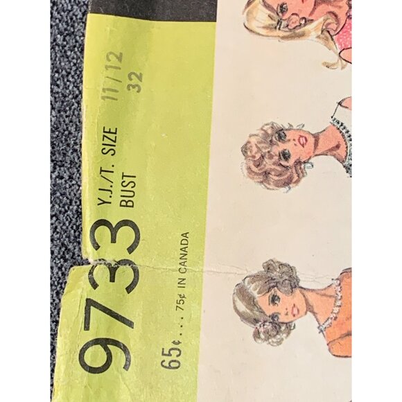 McCall's Misses Dress Sewing Pattern sz 11 12 9733 - Picture 2 of 3